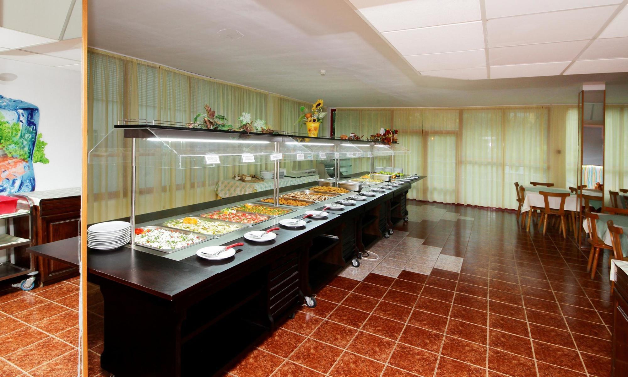 Party Golden Sands Hotel Varna ภายนอก รูปภาพ
